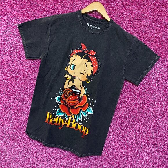 Betty Boop Dream In Rose Pin Up Tshirt size s/m - Picture 3 of 4
